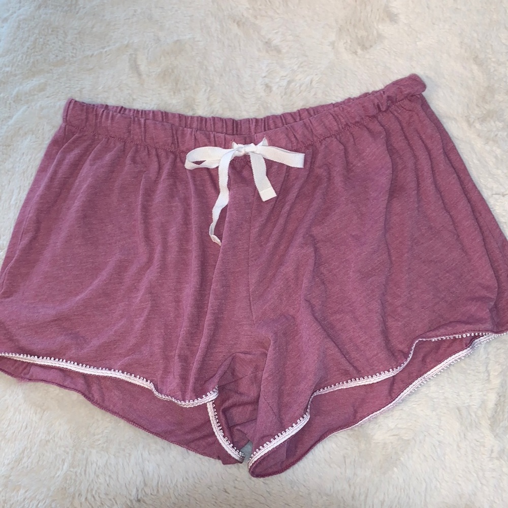 Medium Victoria’s Secret lace trim super stretchy pajama shorts